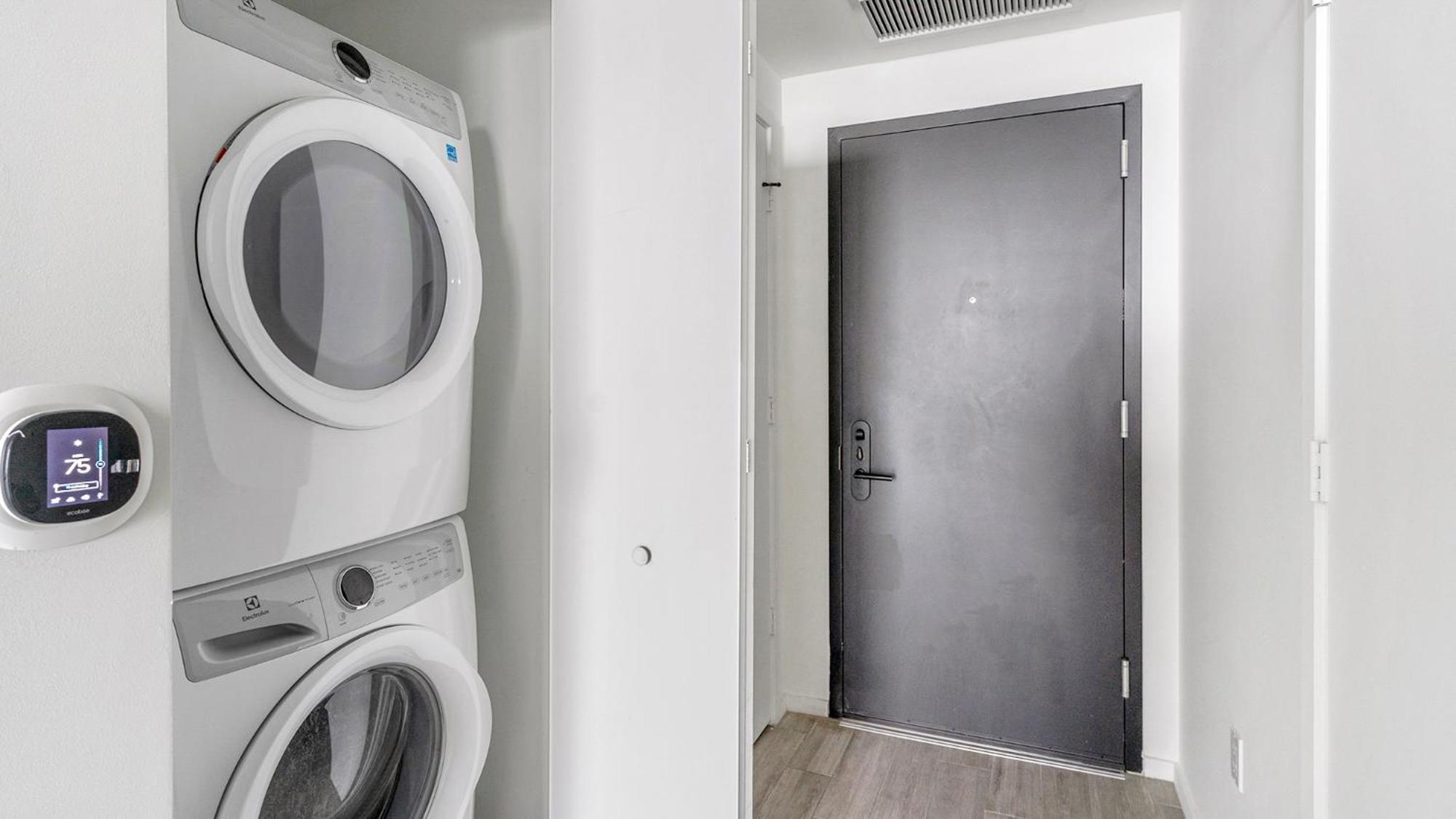 Flow Fort Lauderdale Condos By Barsala Room photo